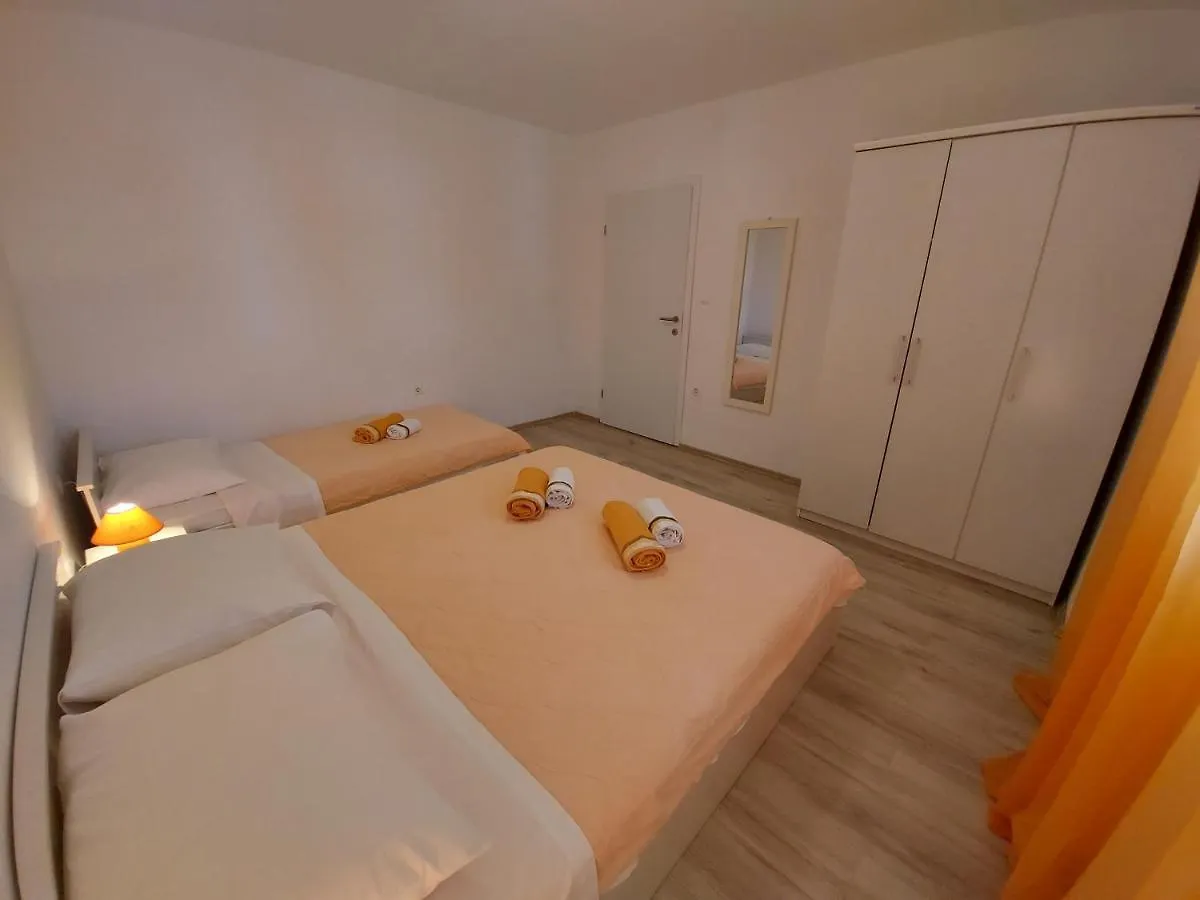 Apartments Marija Draga Bascanska 0*,