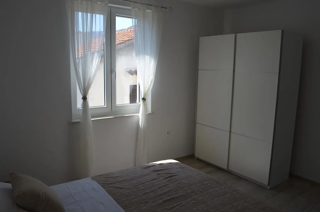 Apartments Marija Draga Bascanska