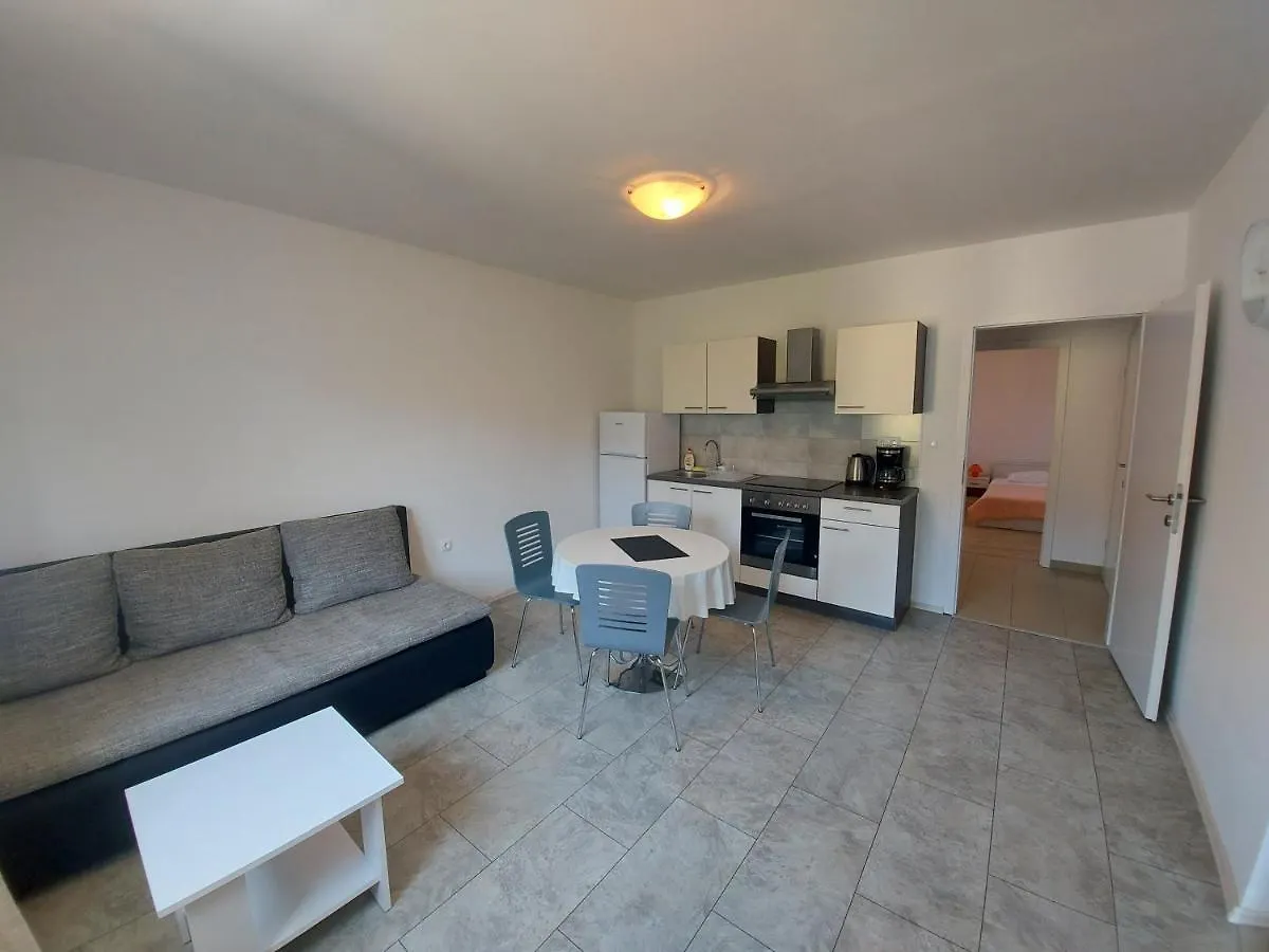 Apartments Marija Draga Bašćanska