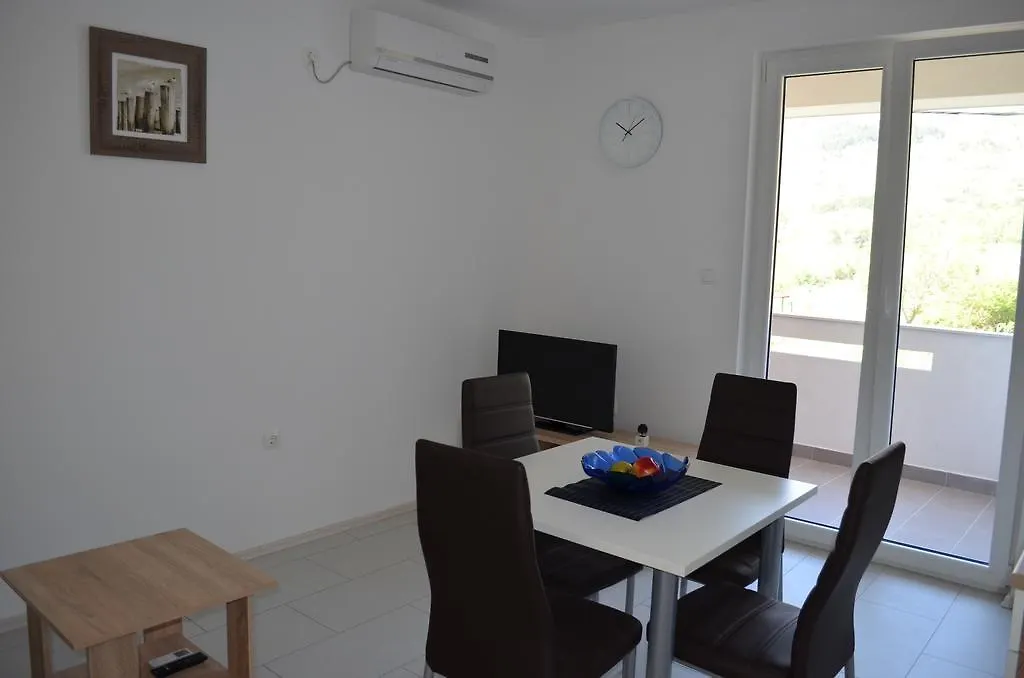 Apartments Marija Draga Bašćanska 0*,